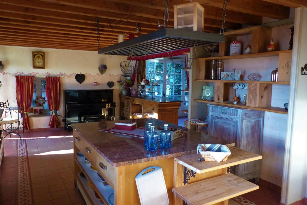 Gite Du Hameau D'Amignie Vernay Exterior foto